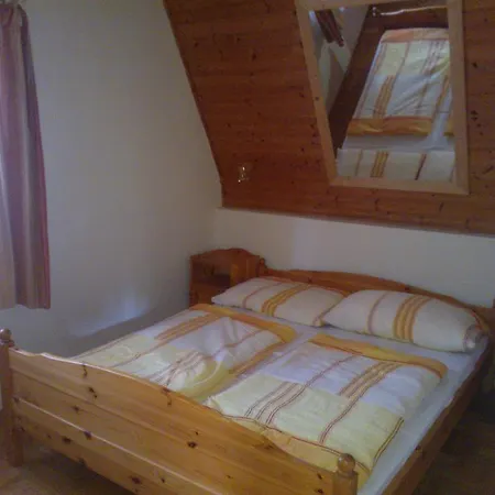 Mediterran Apartmanhaz Lägenhet Szántód