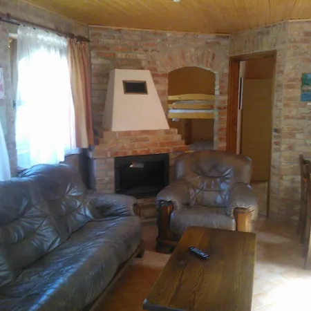 Mediterran Apartmanhaz *