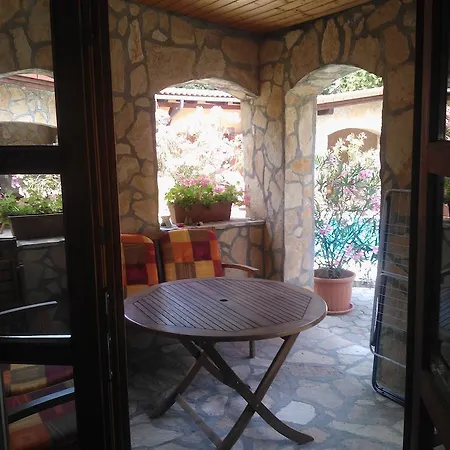 아파트 Mediterran Apartmanhaz