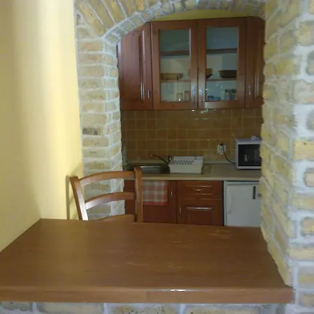 Mediterran Apartmanhaz * Сантод