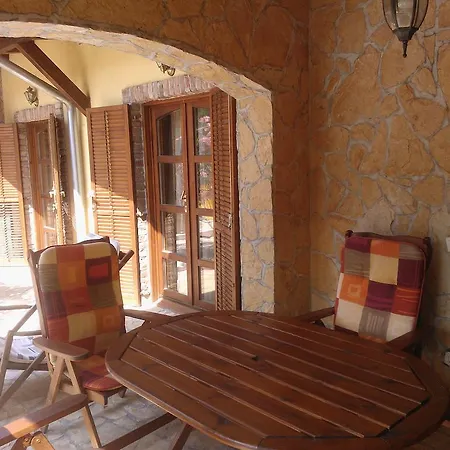 Mediterran Apartmanhaz Сантод