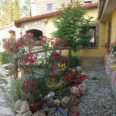 Mediterran Apartmanhaz Szántód