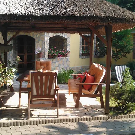 Lejlighed Mediterran Apartmanhaz *