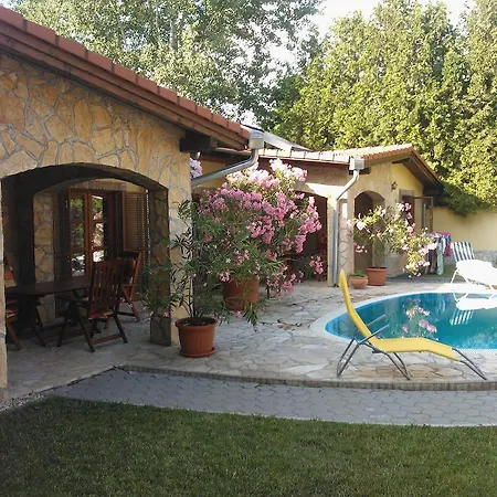 Mediterran Apartmanhaz