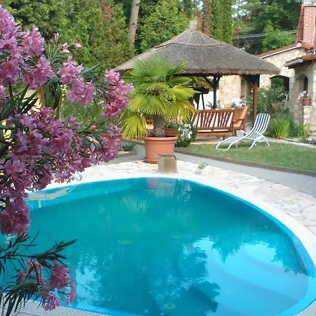 Mediterran Apartmanhaz 아파트 Szántód