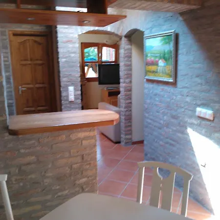 Lägenhet Mediterran Apartmanhaz Szántód