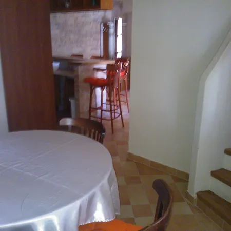 Apartment Mediterran Apartmanhaz *